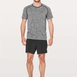 Lululemon lack Athletic Surge Shorts With Liner Size Medium